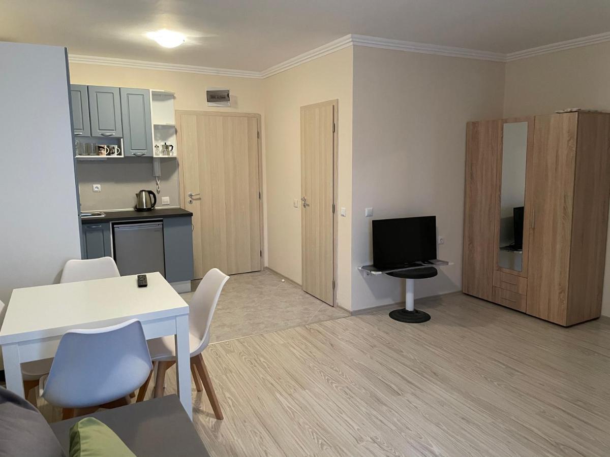 Apartments In Vip Classic Слънчев бряг Екстериор снимка
